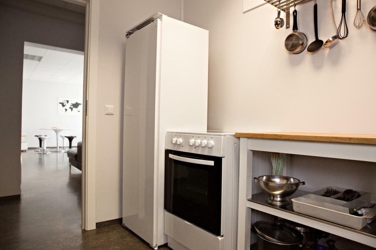 Puffin Nest Capsule Hostel Вестманеяр Екстериор снимка